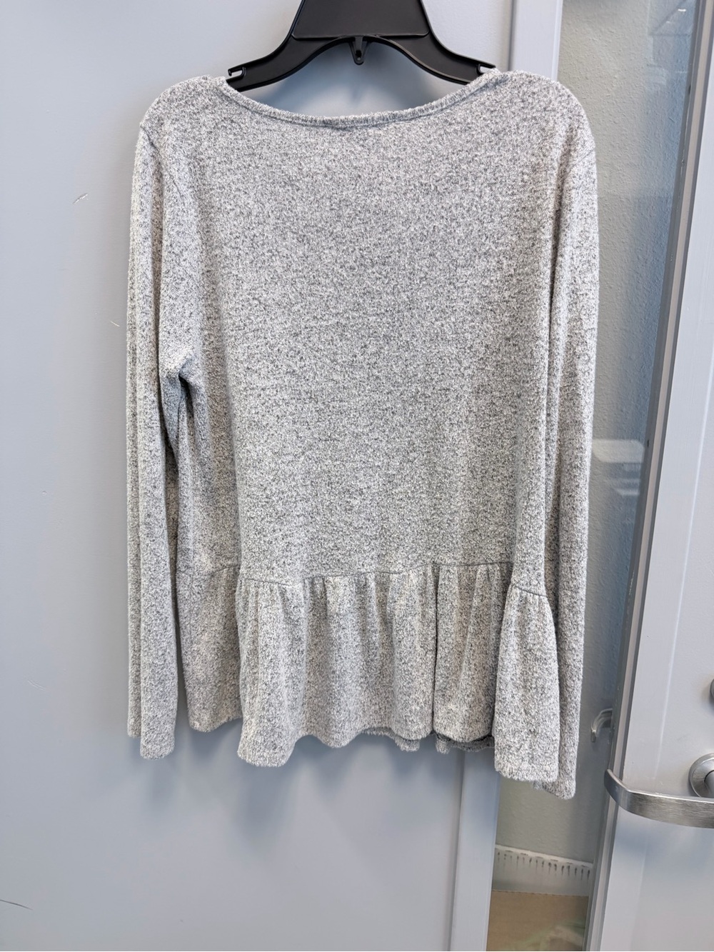 gaze Light Gray Ruffle-Hem Long Sleeve Top